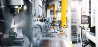 Efficient production line with reliable compressed air support – Maximum operational reliability thanks to advanced air compressors from KAESER KOMPRESSOREN.